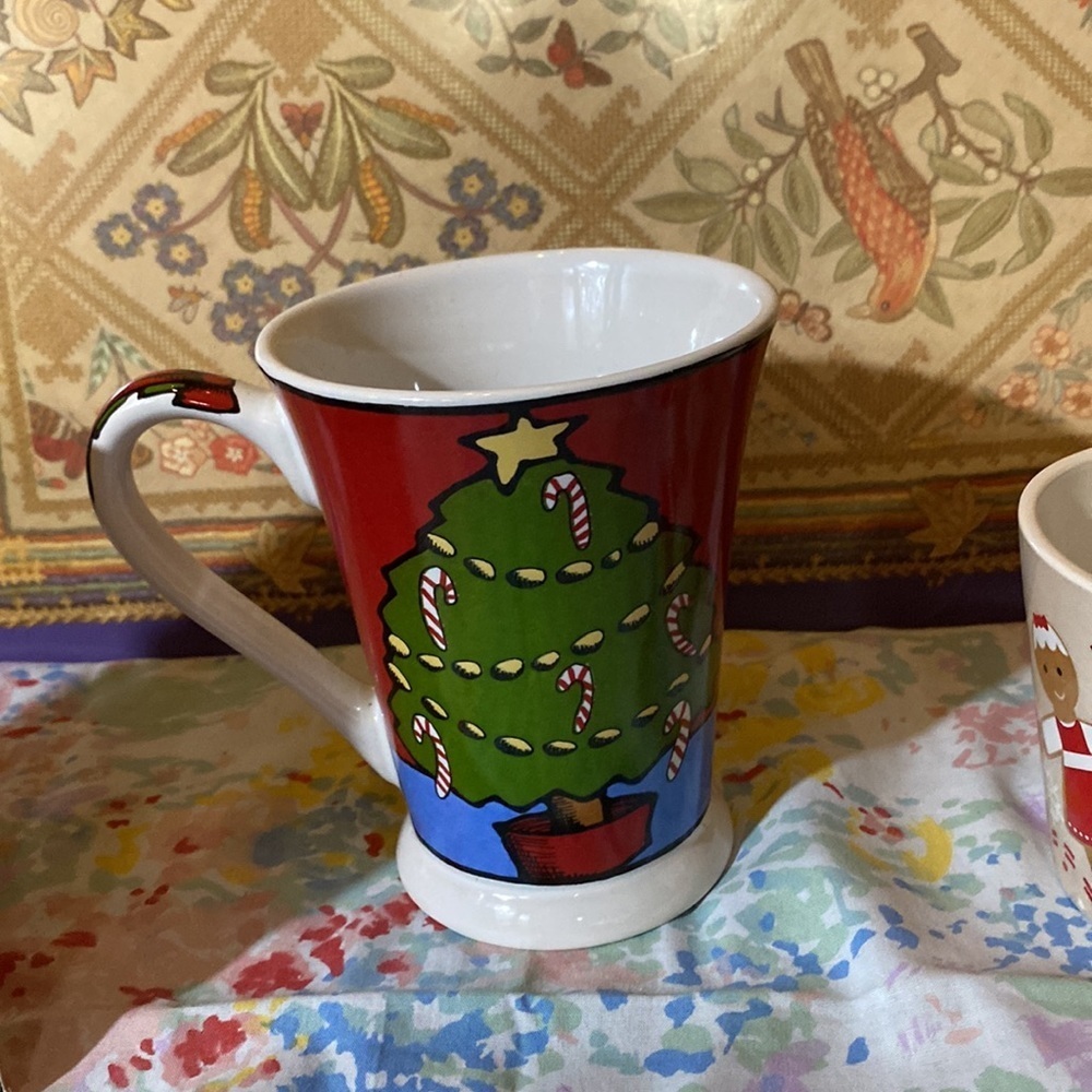 Signature Ursula's Christmas mug, gingerbread mug and holiday mug new in box - Picture 2 of 6